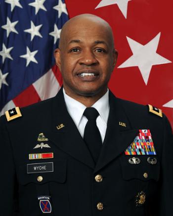 Class of ’83 Islander Alumni Larry Wyche Promoted to Three-Star General in United States Army