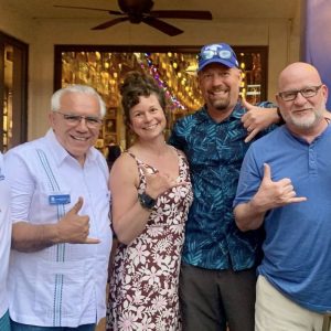 Islander alumni at the annual !Viva Fiesta! mixer in San Antonio, Texas.